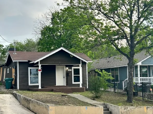 2650 E COMMERCE ST, San Antonio, TX 78203