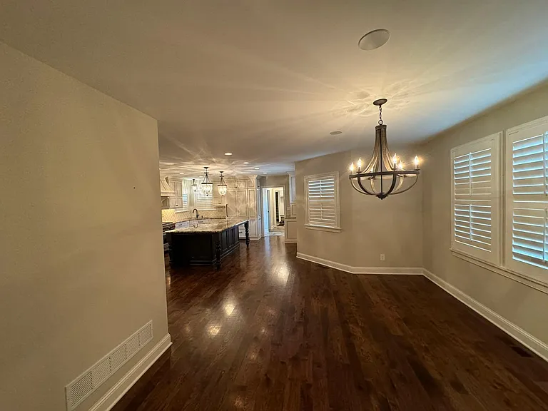 112 Oakwood Rd — Photo 10