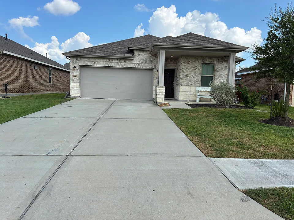 8410 Quiet Bay Dr