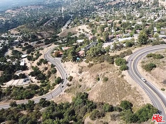 3rd image of 4028 N Topanga Canyon Blvd