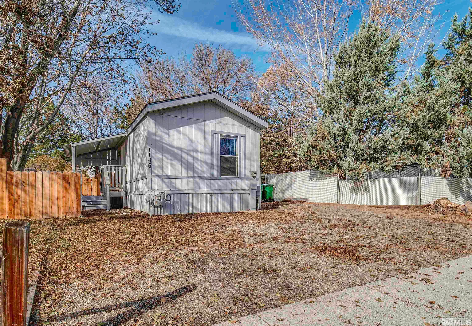 1146 Jewell Ave photo 1