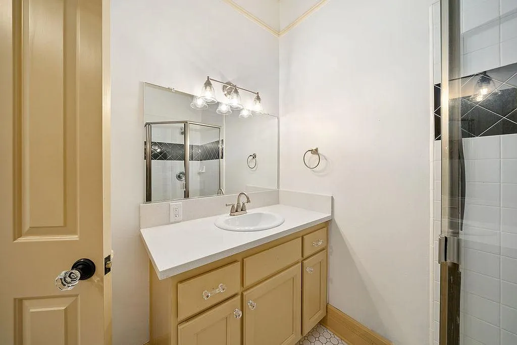 1 bed, 600 sqft, $2,500 — Photo 4