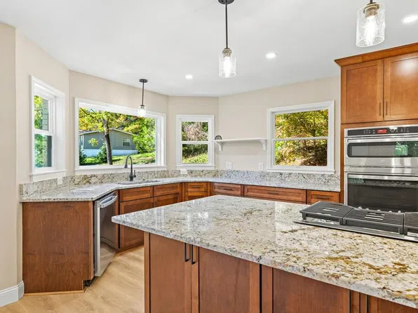 89 Nettie Hurst Rd, Franklin, NC 28734