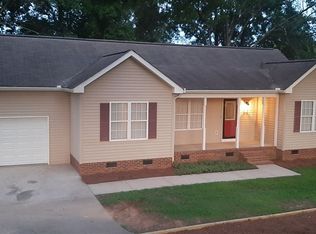 535 Briarcliff Dr, Woodruff, SC 29388