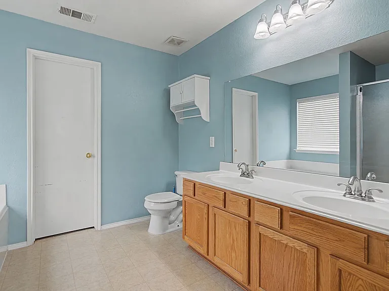 5016 Meridian Ln — Photo 24