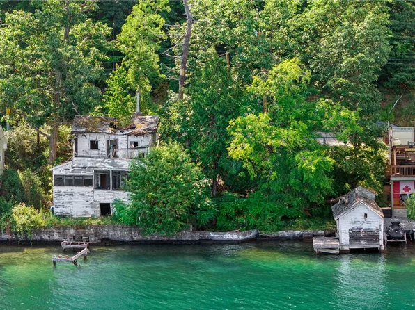 10504 W Lake Rd, Hammondsport, NY 14840