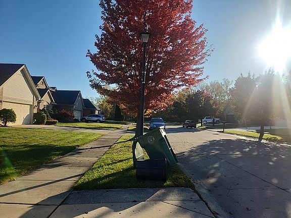 4th image of 15360 Meadow