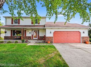 61959 Topsfield Ln, South Lyon, MI 48178