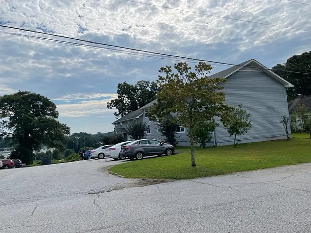 117 Forest Ave #102 — Photo 8