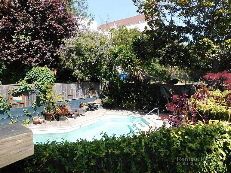 878 14th St #103 — Photo 2