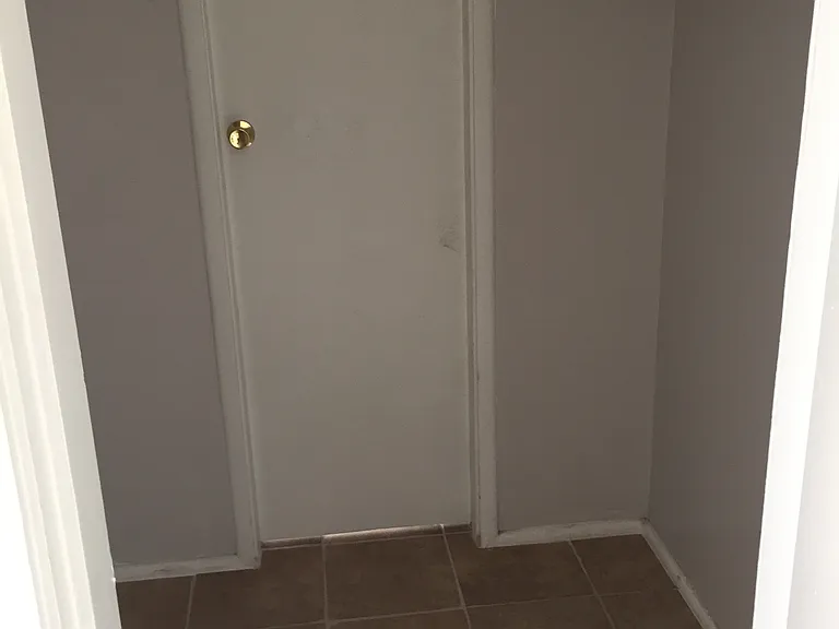 4021 Polk Ave #2 — Photo 8