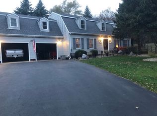 1607 Halma Ln, Woodstock, IL 60098