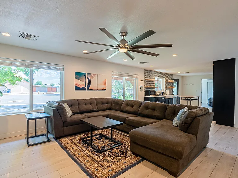 231 E Sesame Cir — Photo 8