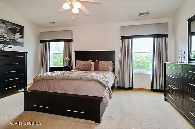2942 Stonewater Dr — Photo 2