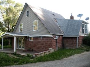 3921 SW Lane Rd, Saint Joseph, MO 64504