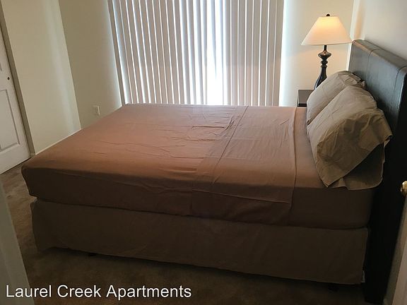 4th image of 2251 Morning Glory Cir APT A