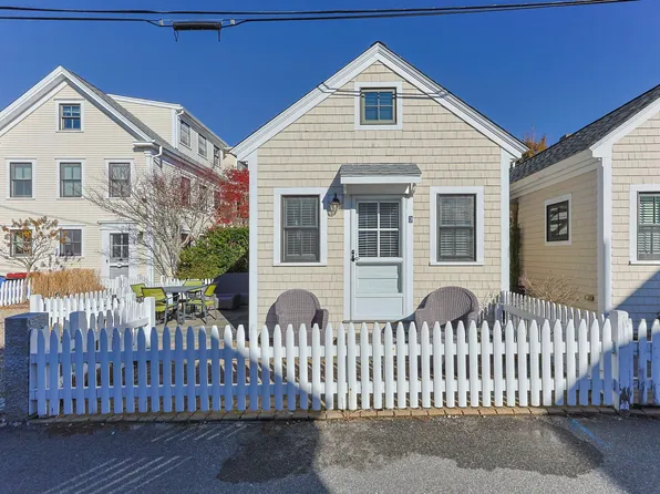 10 Washington Avenue #U3, Provincetown, MA 02657