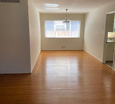 3rd image of 1130 Laurel St #2