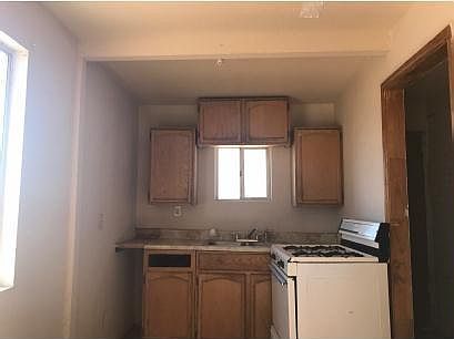 4th image of 4922 McGregor Dr