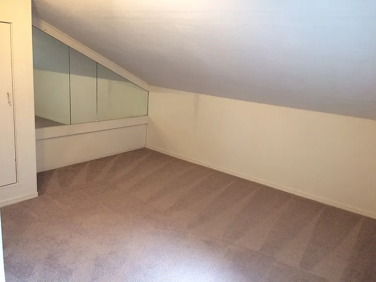 1905 Blackthorn Dr — Photo 9