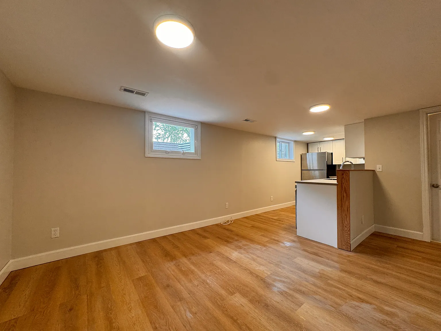 185 Franklin Street South Kitchener — Photo 3