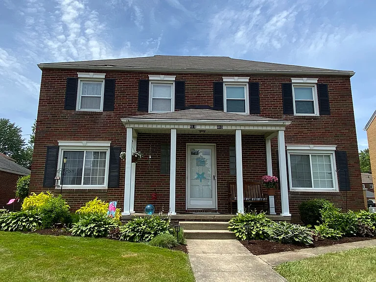 411-413 Raff Rd NW — Photo 1