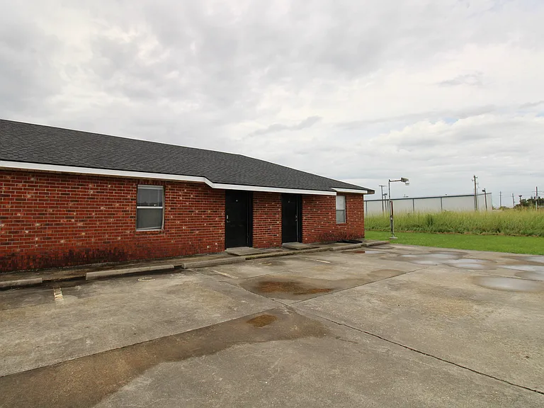 111 Picone Rd #3-D — Photo 22