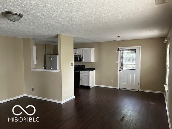 3rd image of 11876 Wapiti Way