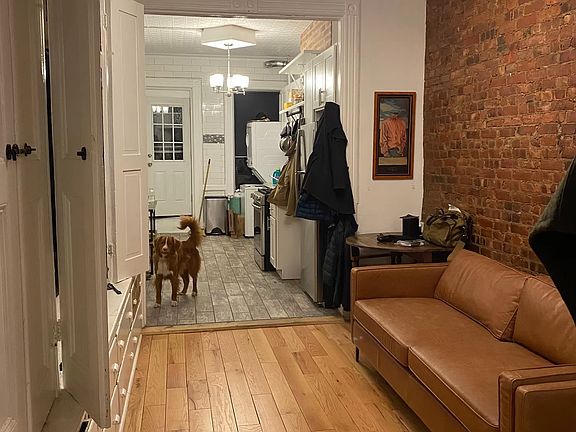 2nd image of 242 Kingsland Ave #6