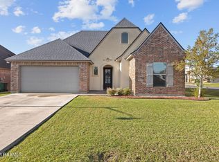107 Westridge Dr, Broussard, LA 70518