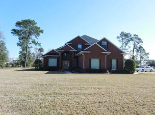 207 Crystal Cove Dr, Palatka, FL 32177