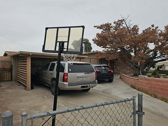 3rd image of 500 Frances Dr