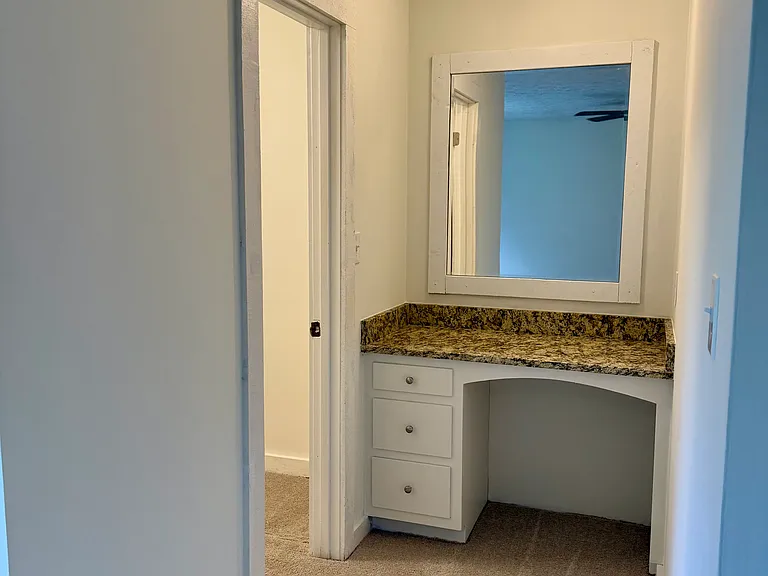 108 Allen Rd — Photo 18