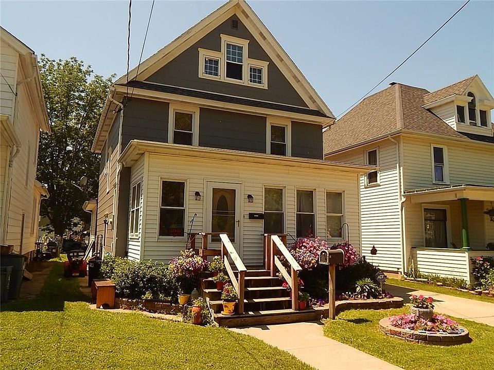 2nd image of 781 Deer St