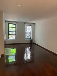 Rented by Aimee Grodanz, LREB