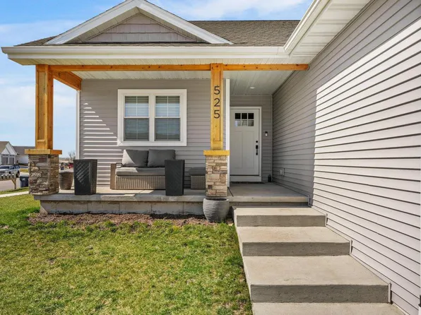 525 Stonewood Court, Evansville, WI 53536