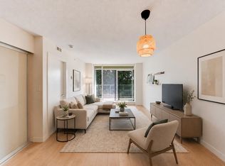 9099 Cook Rd #707, Richmond, BC V6Y4M1