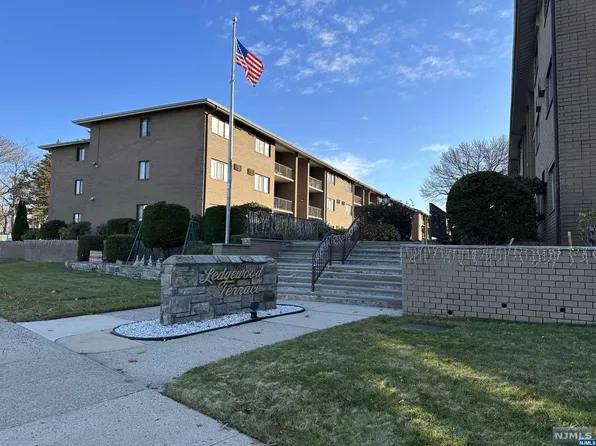 462 Liberty St #462C-310, Little Ferry, NJ 07643