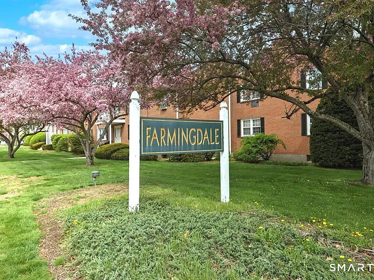1254 Farmington Ave #C — Photo 3