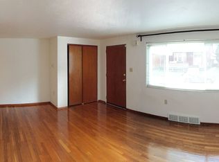 822 1/2 Stanton Ave, Pittsburgh, PA