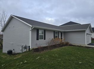 7214 Price Dr, Machesney Park, IL 61115