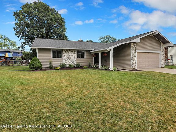 2nd image of 4801 Westvale Cir