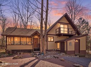 114 Forest Dr, Canadensis, PA 18325