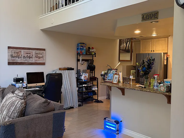 103 Greenmoor — Photo 10