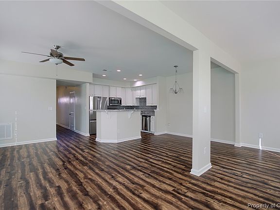 5th image of 114 Hale Cir