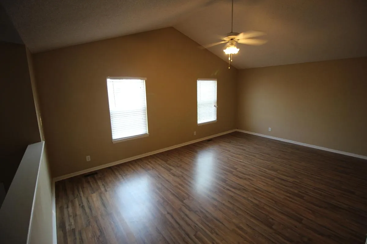 3 bed, 1675 sqft, $1,750 — Photo 3