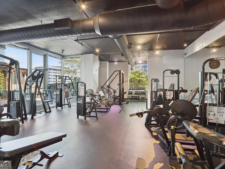 3324 Peachtree Rd NE #915 — Photo 4