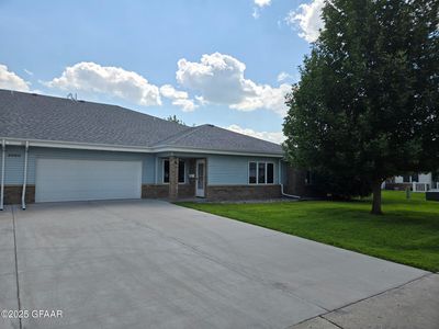 2050 27th Ave S UNIT A, Grand Forks, ND, 58201
