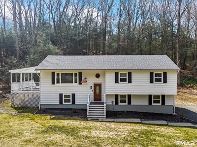 17 Valley Field Road South, Sandy Hook, CT, 06482
