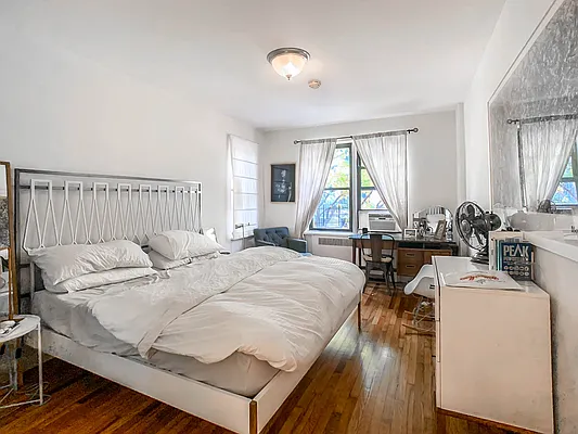 Rented by Brown Harris Stevens | media 13